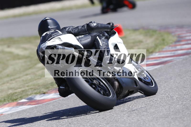 Archiv-2025/16 16.05.2025 PROMAX ADR/Gruppe gruen/unklar